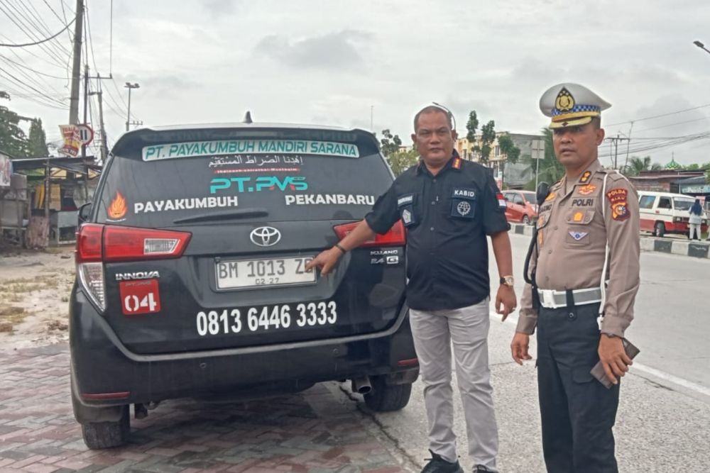 Razia Gabungan Pekanbaru: 12 Travel Gelap dan 8 Truk ODOL Ditindak Tegas!