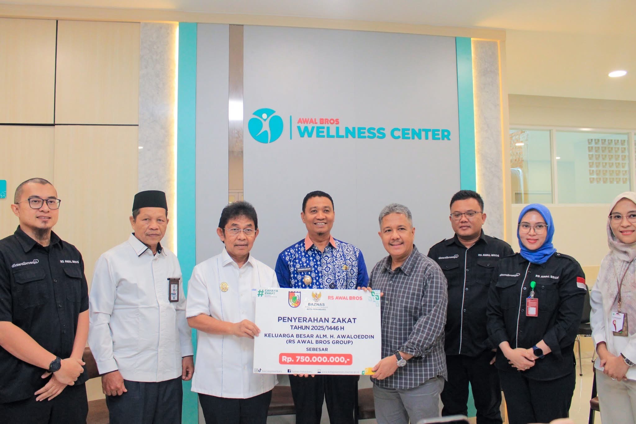 Baznas Terima Zakat Rp750 Juta dari Keluarga Pendiri RS Awal Bros