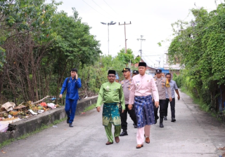 Pemkab Meranti Tertibkan Sampah Liar di Jalan Nelayan, Wabup Perintahkan Pengawasan Terpadu dan Pemasangan Portal