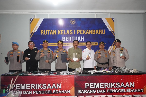 Tingkatkan Keamanan, Razia Gabungan Digelar di Rutan Kelas I Pekanbaru 