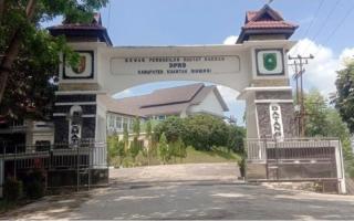 Langgar Aturan, Sekwan DPRD Kuansing Swakelolakan Rp 2,2 Milyar Anggaran Makan Minum