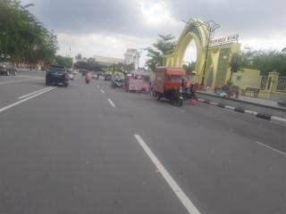 Pemko Pekanbaru Bakal Rebut Adipura Tapi Ada PKL Hiasi Badan Jalan & Trotoar