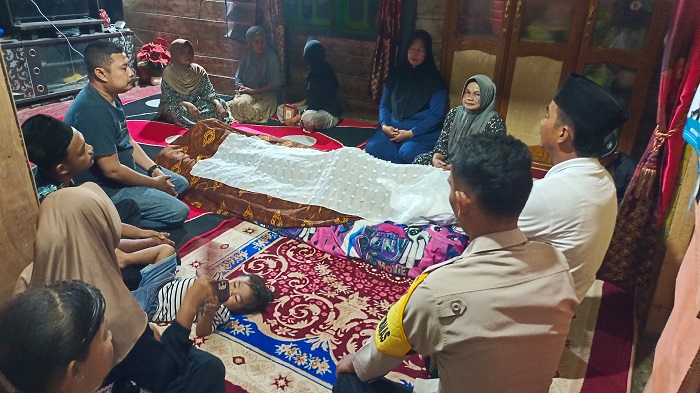 Diduga Tersambar Petir, Petani di Kuansing Meninggal Dunia