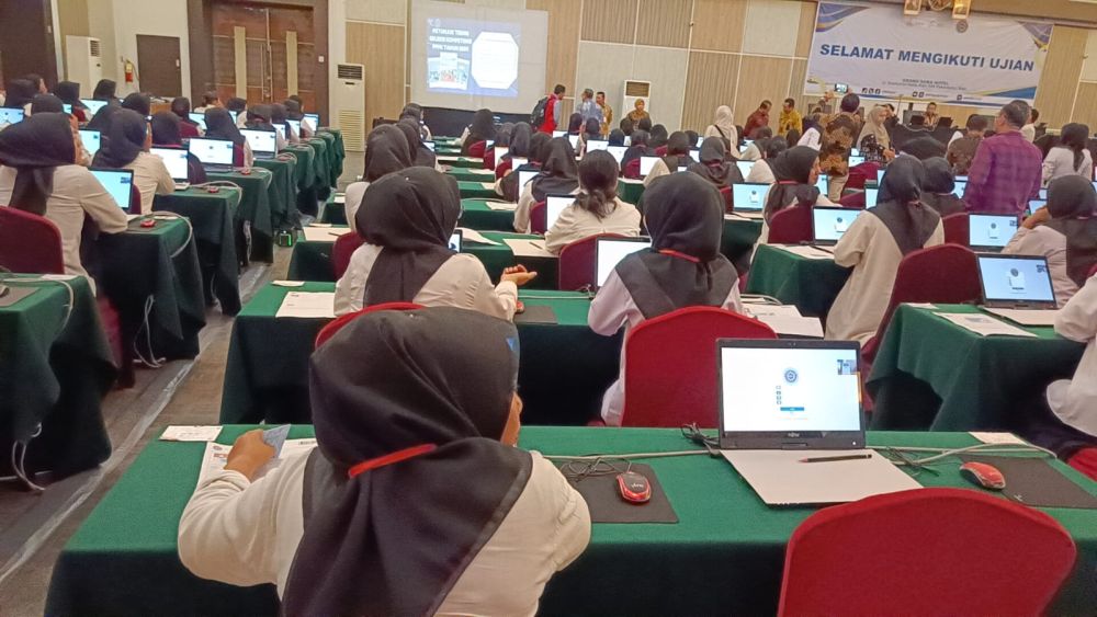 Plt Kepala BKD Riau: Ujian Tertib, Tapi Masih Ada Peserta Absen Tanpa Konfirmasi