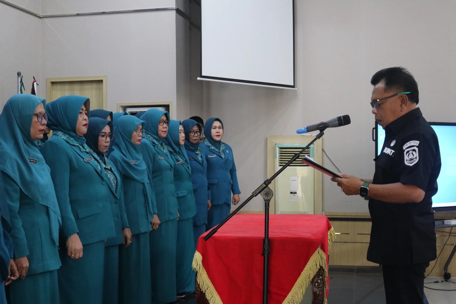Pengurus PKK dan Tim Pembina di Meranti di Kukuhkan Bupati Asmar