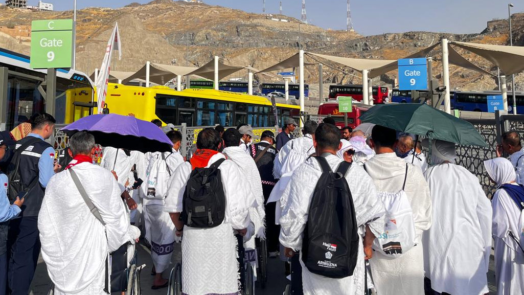 Cuaca Makkah 42 Derajat Celcius, Jemaah Haji Diminta Sering Minum Air Putih