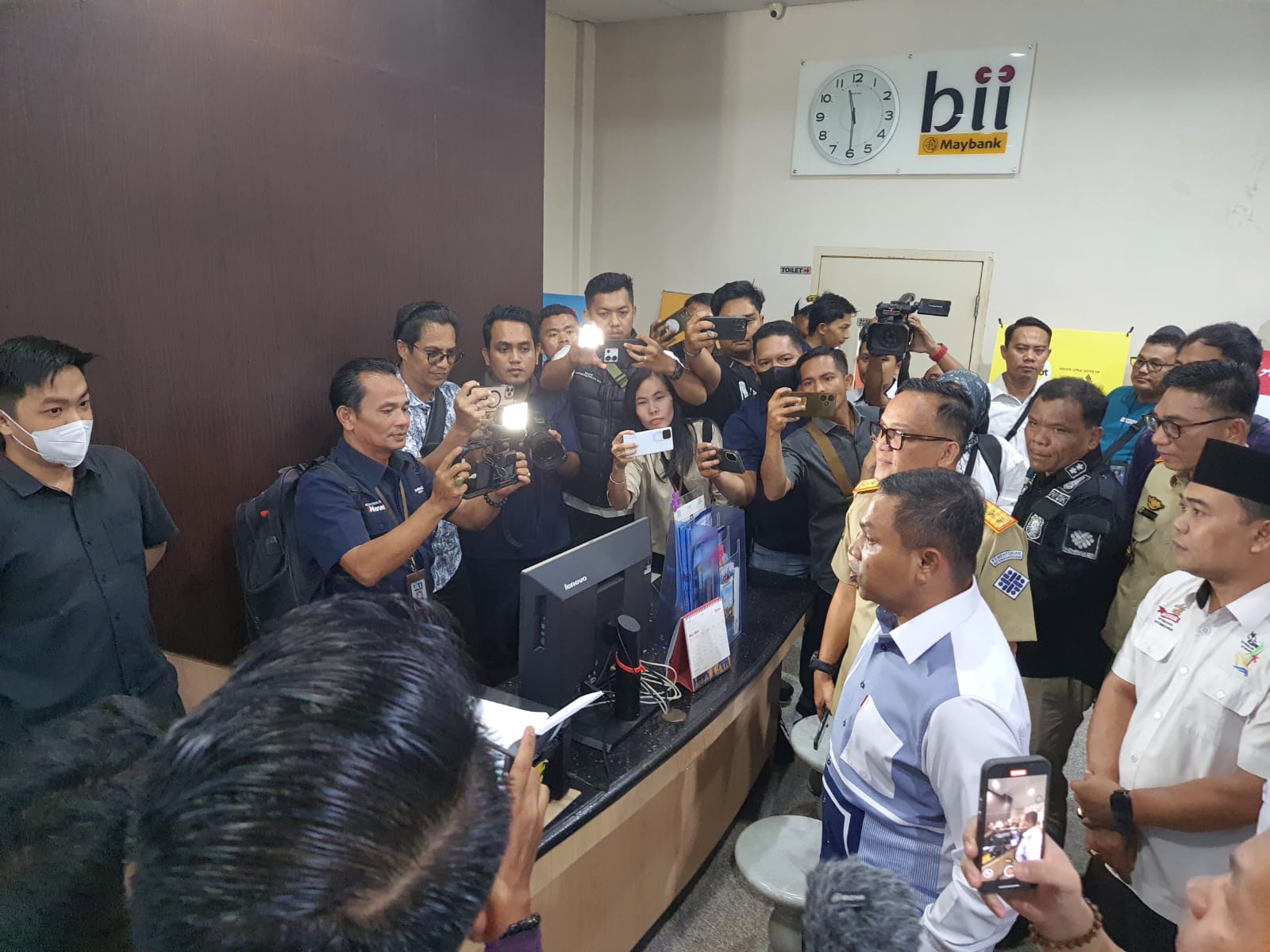 Sidak di PT Sanel Pekanbaru, Wamenaker Bakal Pidanakan Pelaku Usaha dan Pengusaha; Siapa Beking Kita Tabrak!