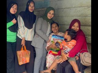 Srikandi DPRD Kuansing ini Baksos di Dapilnya; Saya Ingin Bermanfaat Untuk Orang Banyak