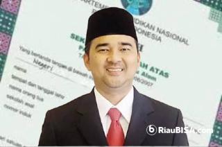 Penahanan Ijazah, Oknum Disnakertrans Riau Malah Arahkan Korban Bayar Uang ke PT Sanel; tak Penuh Atas Penuh ke Bawah