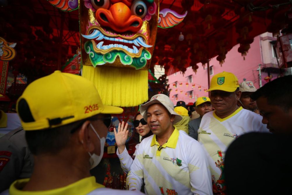 Gubernur Riau Meriahkan Festival Bakar Tongkang 2025: Perekat Persatuan dan Budaya