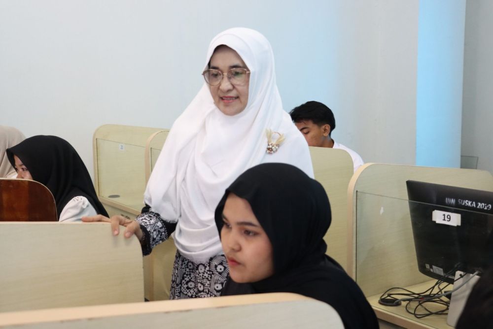 Pelaksanaan UTBK SMMPTN-Barat di UIN Suska, Rektor Lakukan Pengawasan Langsung