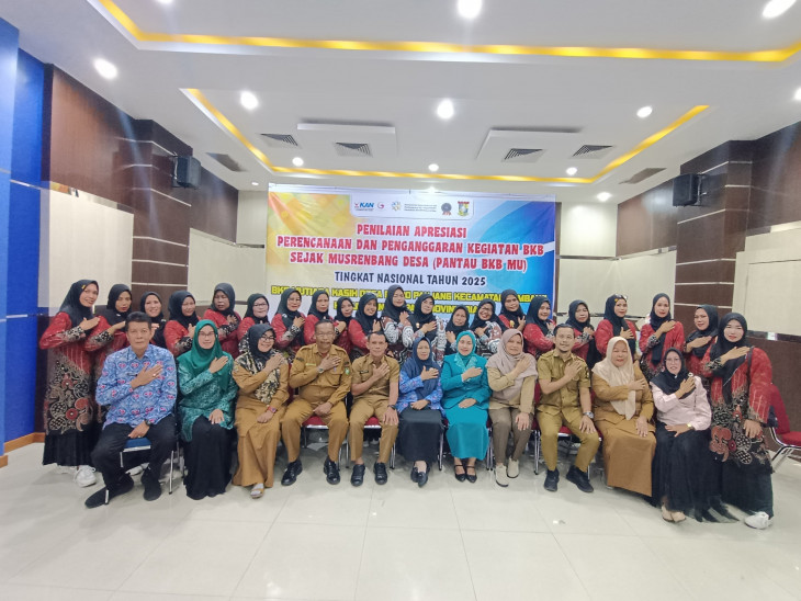 BKKBN RI Anugerahi Kabupaten Kampar sebagai BKB Terbaik Kedua Nasional