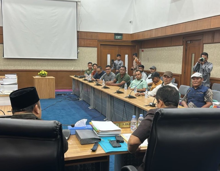 Pengusaha Tanah Timbun Sepakat Urus Izin
