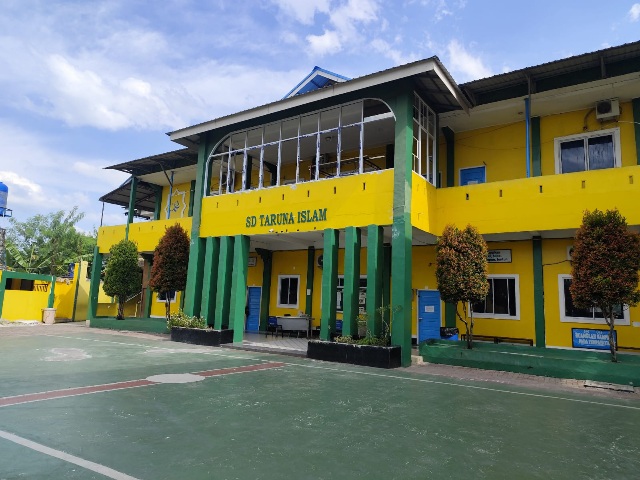 Data Dapodik Kacau, Orang Tua Siswa SD Taruna Pekanbaru Mengamuk! Anak Tak Bisa Daftar SMP