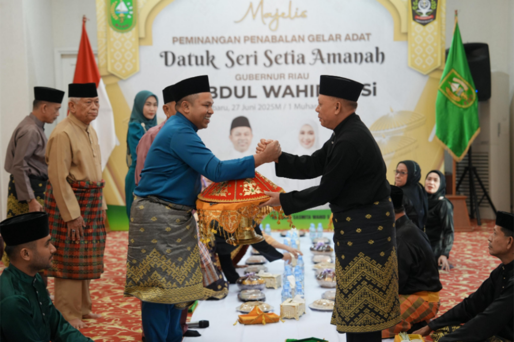 Gubri Abdul Wahid Terima Pinangan LAMR, Siap Sandang Gelar Adat Datuk Setia Amanah