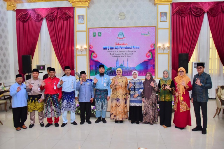 Pemkab Bengkalis Lepas Istri Menteri Agama RI Sebagai Dewan Pengawas MTQ ke-43 Riau