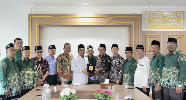 Terima Kunjungan PD Muhammadiyah Langkat, Rektor UMRI Paparkan Program Wakaf dan Globalisas