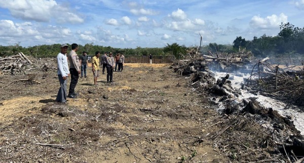 Warga Kuansing Ditangkap Polisi usai Bakar Lahan untuk Jadi Kebun Sawit