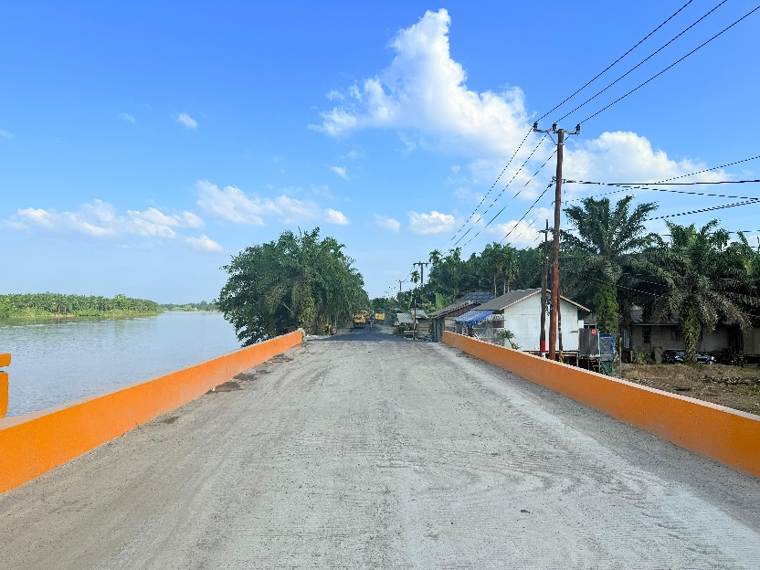 Jembatan Sekayan Deras Inhu Tuntas Diperbaiki