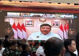 Menkopolkam RI: Optimalkan TMC dan Water Bombing Untuk Penanganan Karhutla di Riau