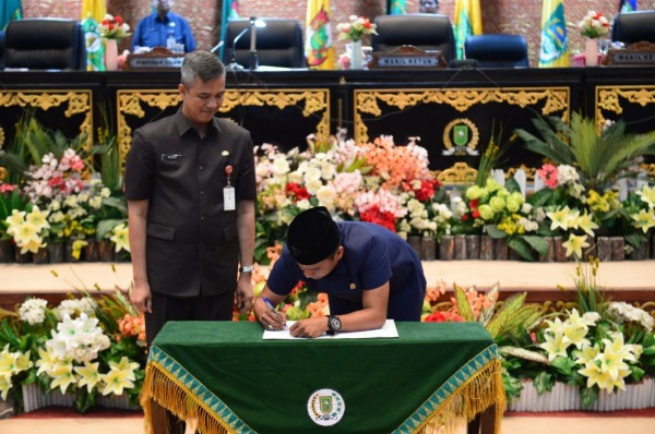 DPRD Riau Sahkan Perubahan Tata Tertib, Pansus: Wujud Penguatan Fungsi Legislasi