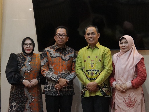 Bupati Inhil Jamu Makan Malam dan Ramah Tamah Bersama Kajati Riau