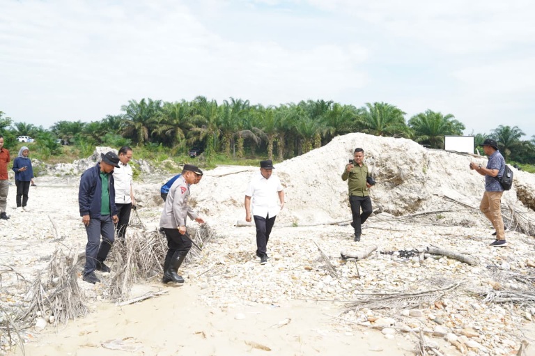 Gubernur Riau Sidak Tambang Emas Ilegal, Soroti Kerusakan Lingkungan dan Ekonomi