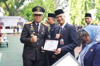 Pemprov Riau Terima Penghargaan Mitra Kerja Pada Peringatan Hari Pengayoman ke-80