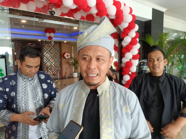 Tonjolkan Budaya, Wali Kota Minta Pegawai Gunakan Outer Melayu Setiap Kamis