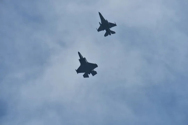 Uji Interoperabilitas: F-16 TNI AU dan F-35 RAAF Bertempur di Langit Pekanbaru