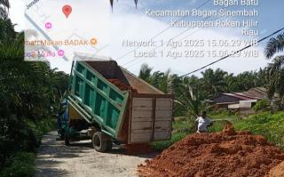 Pemkab Rohil Gerak Cepat Perbaiki Abrasi di Jalan Astra Bagan Batu