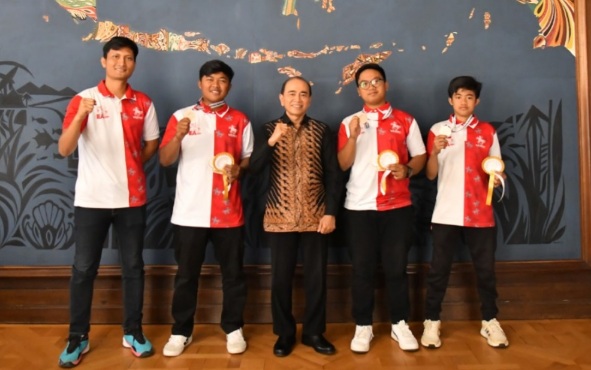 Diasuh Mahasiswa Unilak, Empat Atlet Indonesia Sukses Harumkan Nama Bangsa di Prancis