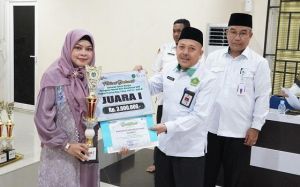 Festival Shalawat 2025 Berakhir, Kakanwil Kemenag Riau Serahkan Penghargaan kepada Juara