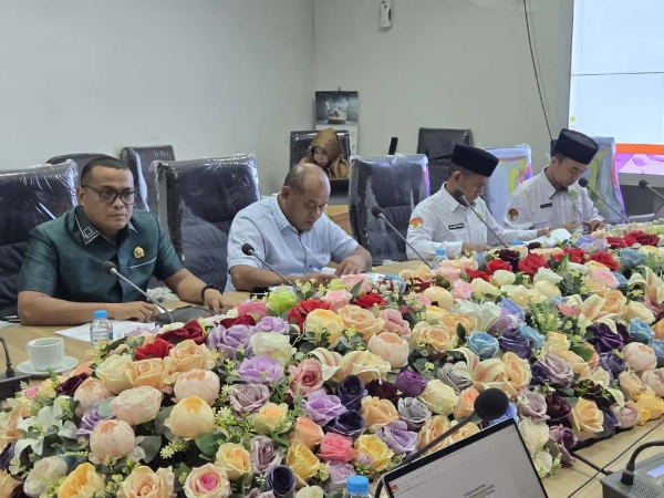 Sejarah Baru di Kampar: DPRD Siapkan Ranperda Masjid Paripurna, Ladang Amal Jariyah untuk Umat