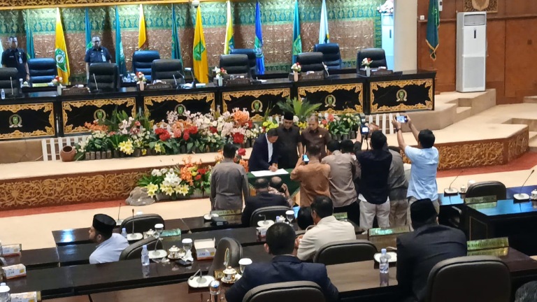 Nota Kesepakatan Ditandatangani, Pemprov Fokus Lunasi Utang