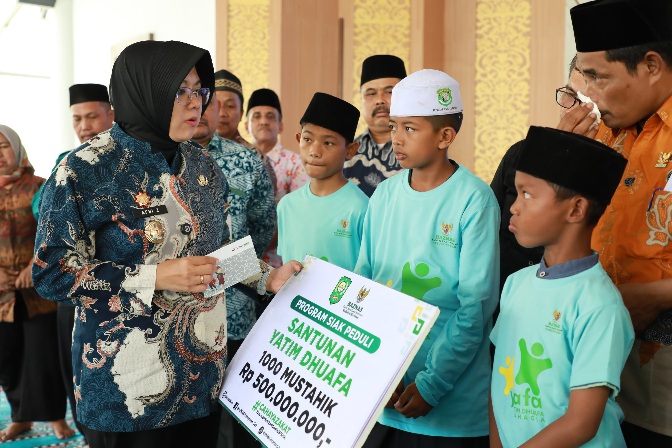 Baznas Siak Salurkan Santunan untuk 877 Anak Yatim dan Dhuafa