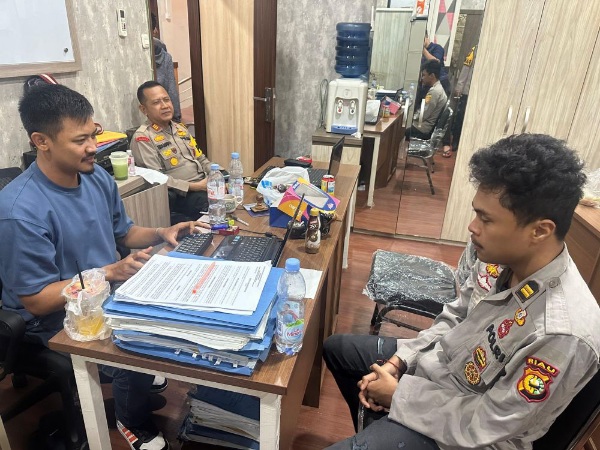 Polisi Gadungan Gasak PS4 Mahasiswa di Pekanbaru