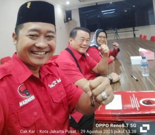Ketua PDIP Riau Zukri Dituding 