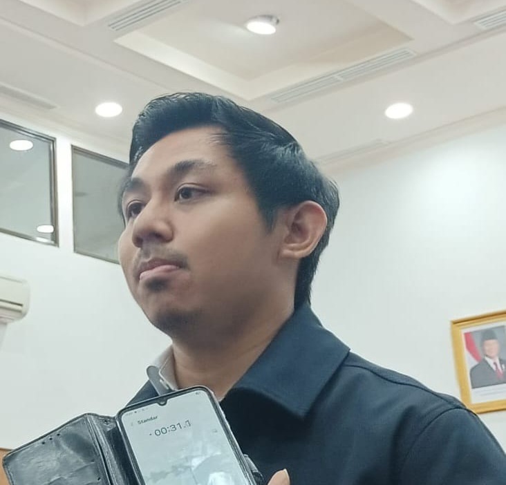 Akui Rapat Molor 15 Menit, Anggota DPRD Riau Nilai Walk Out Perilaku yang Tidak Perlu Dilakukan