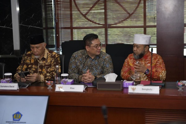 Bertemu Menkeu, Sekdaprov Sampaikan Potensi Riau Untuk Menghasilkan Pendapatan Negara