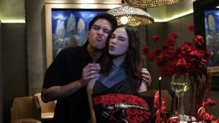 Rayakan Anniversary, El Rumi Hadiahkan Kalung Mewah untuk Syifa Hadju
