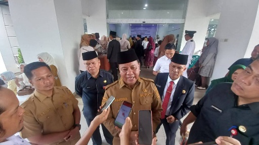 Bupati Kuansing Promosikan Lurah Bermasalah Jadi Camat Kuantan Tengah