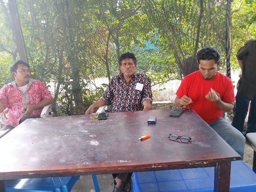 Ambil Alih Tugas PK, Warga Datangi Kantor Lurah Palas