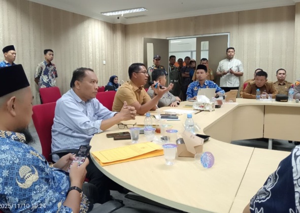 Wabup Rohil Pimpin Mediasi Perselisihan Masyarakat Jumrah dengan PT RUJ