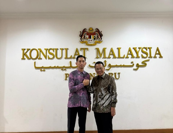 Temui Konsulat Malaysia di Pekanbaru, Bupati H. Bistamam Pastikan Nelayan Rohil Dipulangkan