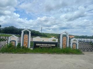 Hamburkan Uang Rakyat Rp 1,6 Miliar, Proyek Makam Pahlawan di Kuansing Mangkrak Tengah Jalan