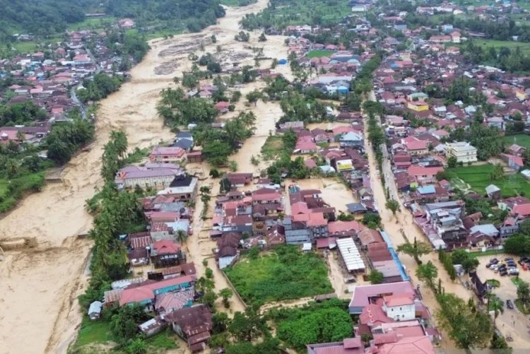 Korban Banjir dan Longsor di Sumatera Capai 914 Jiwa
