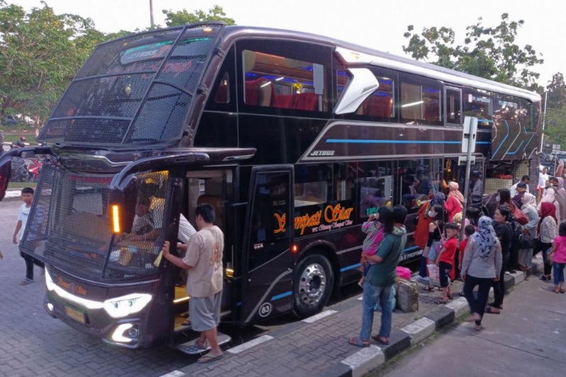 Jelang Nataru Aktivitas Penumpang di Terminal BRPS Masih Normal, Ada Keterlambatan Bus dari Sumut