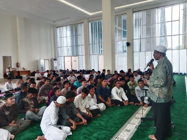 Diikuti Ratusan Pelajar SMA/SMK, Masjid Al Maqari Pemprov Riau Kembali Laksanakan P3R SQT