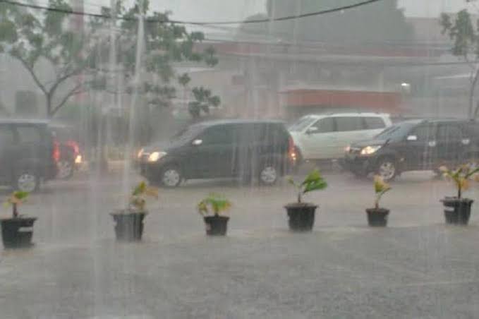 Hari ini Riau Berpotensi Diguyur Hujan Sejak Pagi hingga Dini Hari